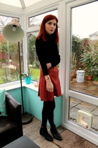 watch shop outfit post